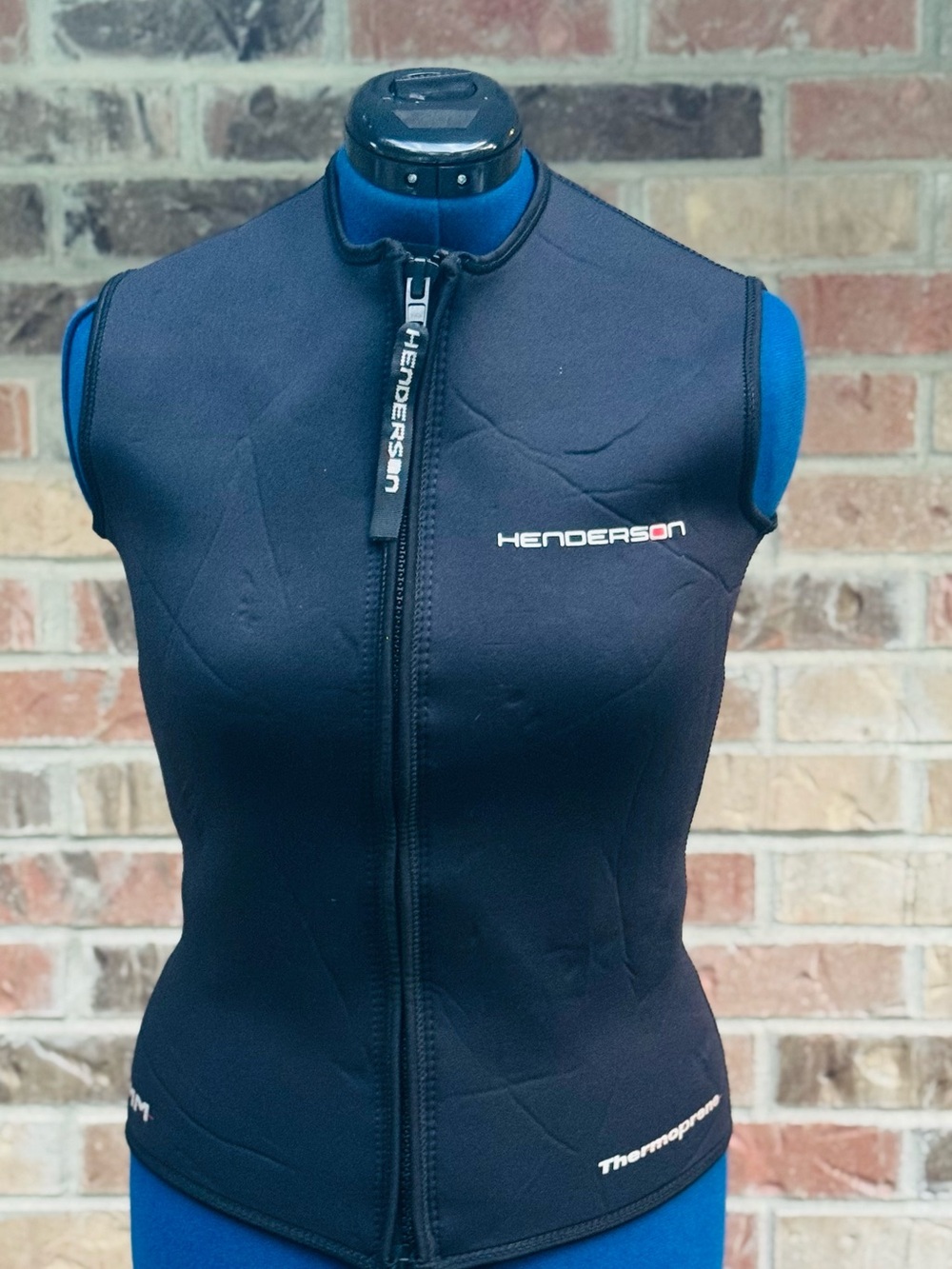 Henderson Black Neoprene Vest with Logo